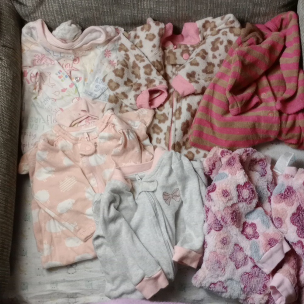 SEVEN PIECE 0-3MO JAMMIES BUNDLE